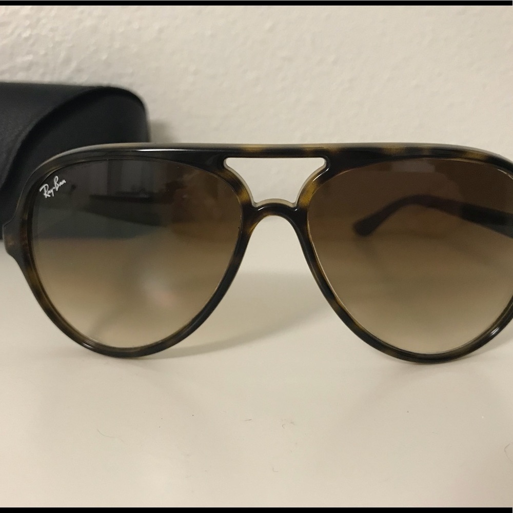 Cats 5000 Ray Ban sunglasses